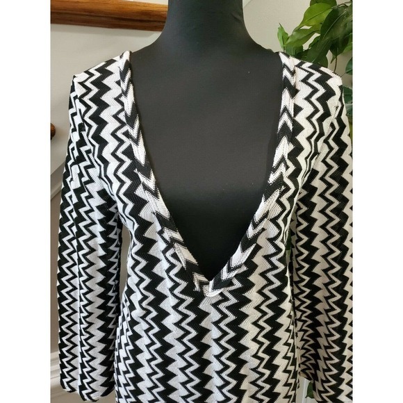 Venezia Women BlacK/White Cotton & Polyester Long Sleeve V-Neck Top Shirt - Picture 4 of 11